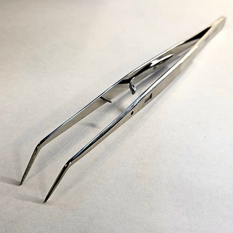 Tweezers for precious stones and gold