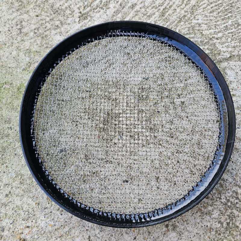 Großes GoldenShark Sieb 30 cm - 5 mm für Edelsteine und Gold